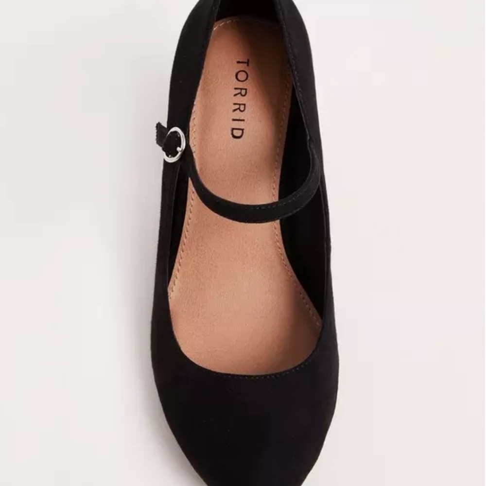torrid Black Suede Mary Jane Block Heels - Picture 3 of 3